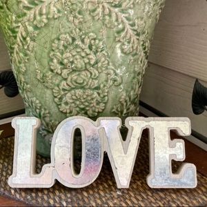 NWT Distressed Farmhouse Galvanized Metal Primitive Sentiment Decor “LOVE” Chic